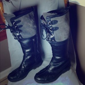 Ugg 3228's black and gray